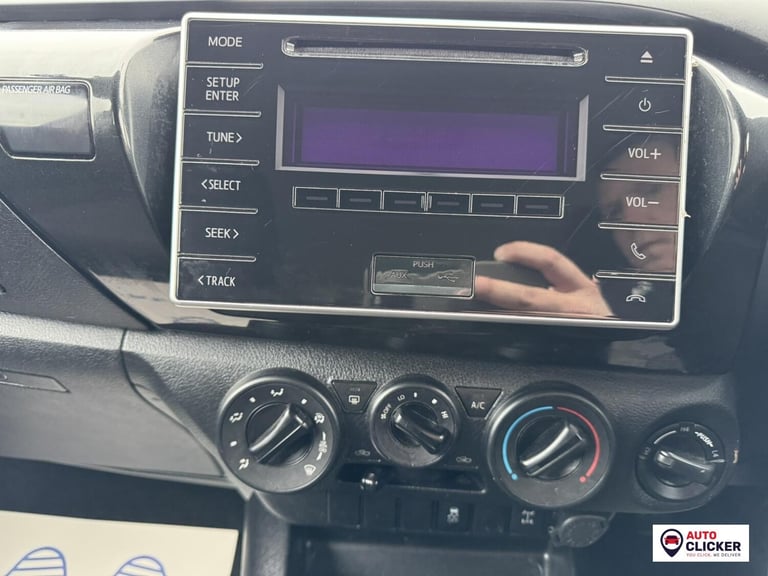 2020 Toyota Hilux 2.4 D-4D Active Pickup Extended Cab 4dr Diesel Manual 4WD Euro 6 (3.5t) (15 Pic...