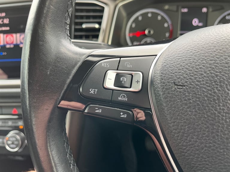 2018 Volkswagen T-Roc SE TSI Hatchback Petrol Manual