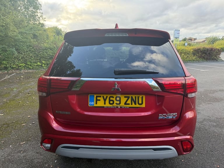 2019 69 MITSUBISHI OUTLANDER 2.4H TWINMOTOR 13.8KWH 4H SUV 5DR PETROL PLUG-IN HY