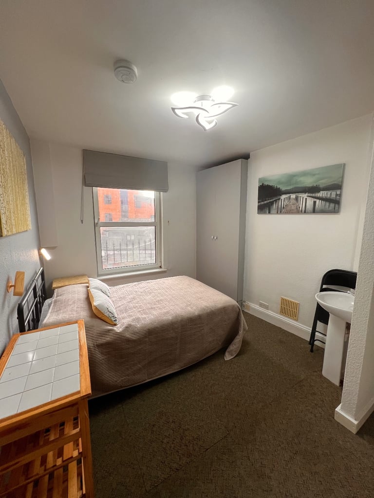 image for Lovely room with own showe 