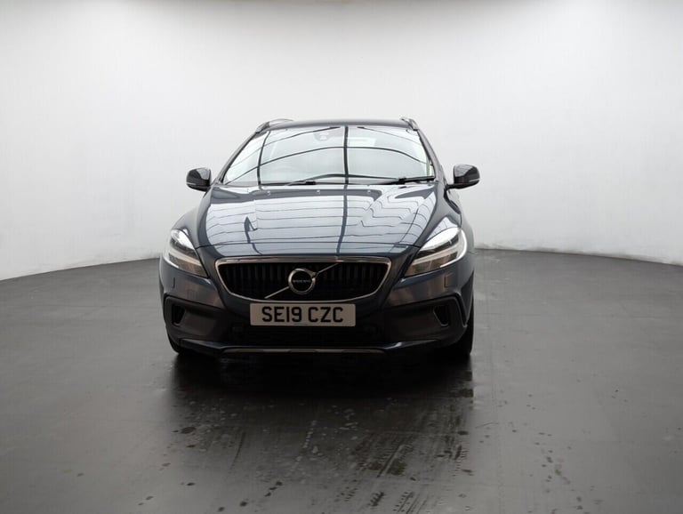 2019 Volvo V40 Cross Country 1.5 T3 Edition Hatchback 5dr Petrol Auto Euro 6 (s/s) (152 ps) 18'' ...