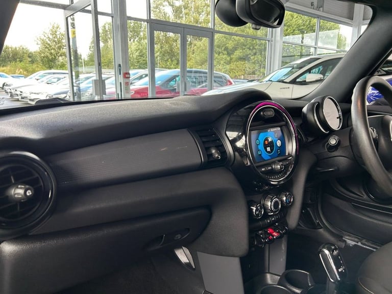 2018 MINI Convertible 1.5 Cooper Convertible 2dr Petrol Steptronic Euro 6 (s/s) (136 ps) F/S/H! 1...
