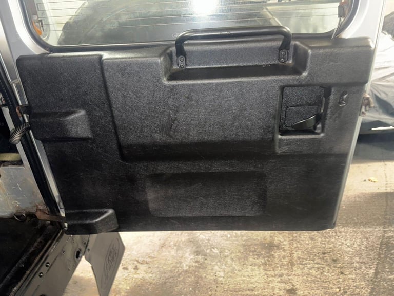 2008 Land Rover Defender 90 2.4 TDCi County Hard Top SUV 4WD SWB Euro 4 3dr PANEL VAN Diesel Manual