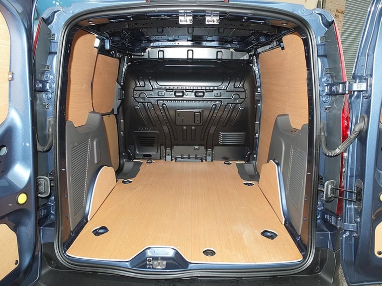 Ford Transit Connect 240 1.5 EcoBlue 100PS 'Limited' L1 Euro 6 Small Panel Van