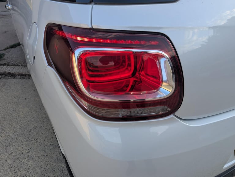 2016 DS Automobiles DS 3 1.6 THP Prestige Hatchback 3dr Petrol Manual Euro 6 (s/s) (165 bhp) Hatc...