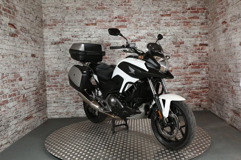HONDA NC750X - 2016 Petrol Automatic in White