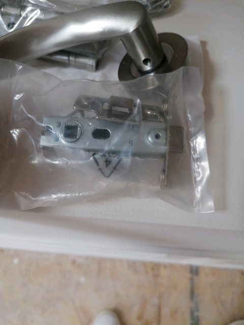 Brushed chrome internal door handle sets with hinges and Latches 10 Av