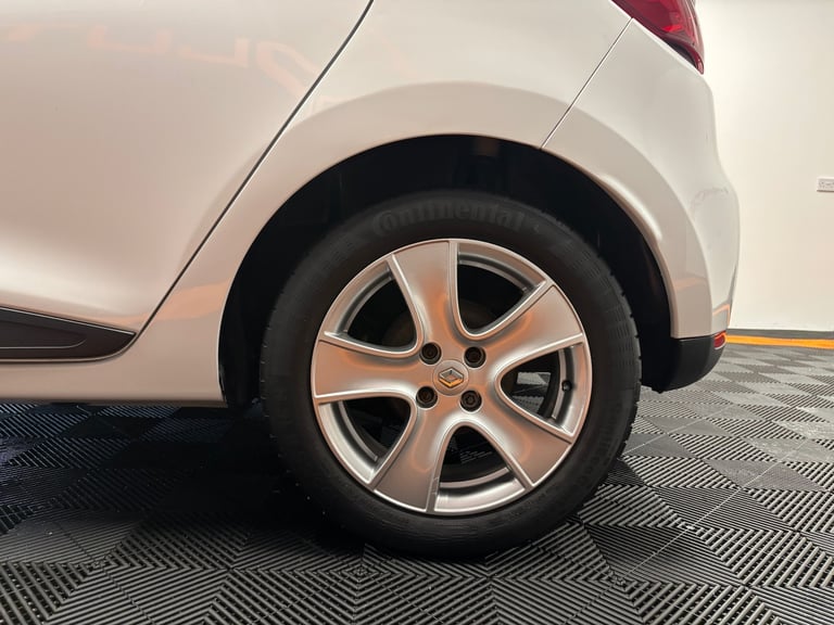 2016 Renault Clio 1.2 16V Play 5dr HATCHBACK Petrol Manual