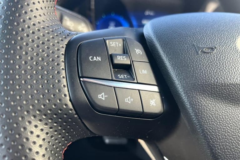 2022 Ford Puma ST-LINE | Ford Sync 3 Touchscreen Navigation | Cruise Control Manual Hatchback Pet...