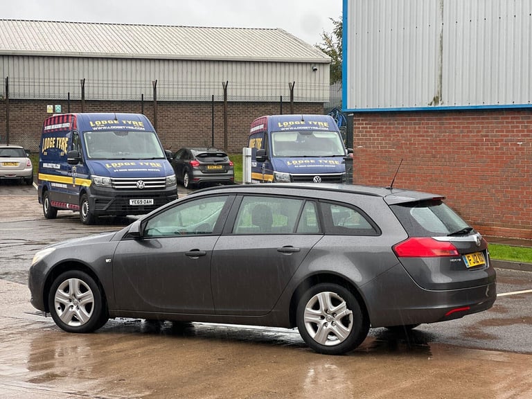  Vauxhall Insignia 2.0 CDTi ES Sports Tourer Euro 5 5dr Diesel Manual