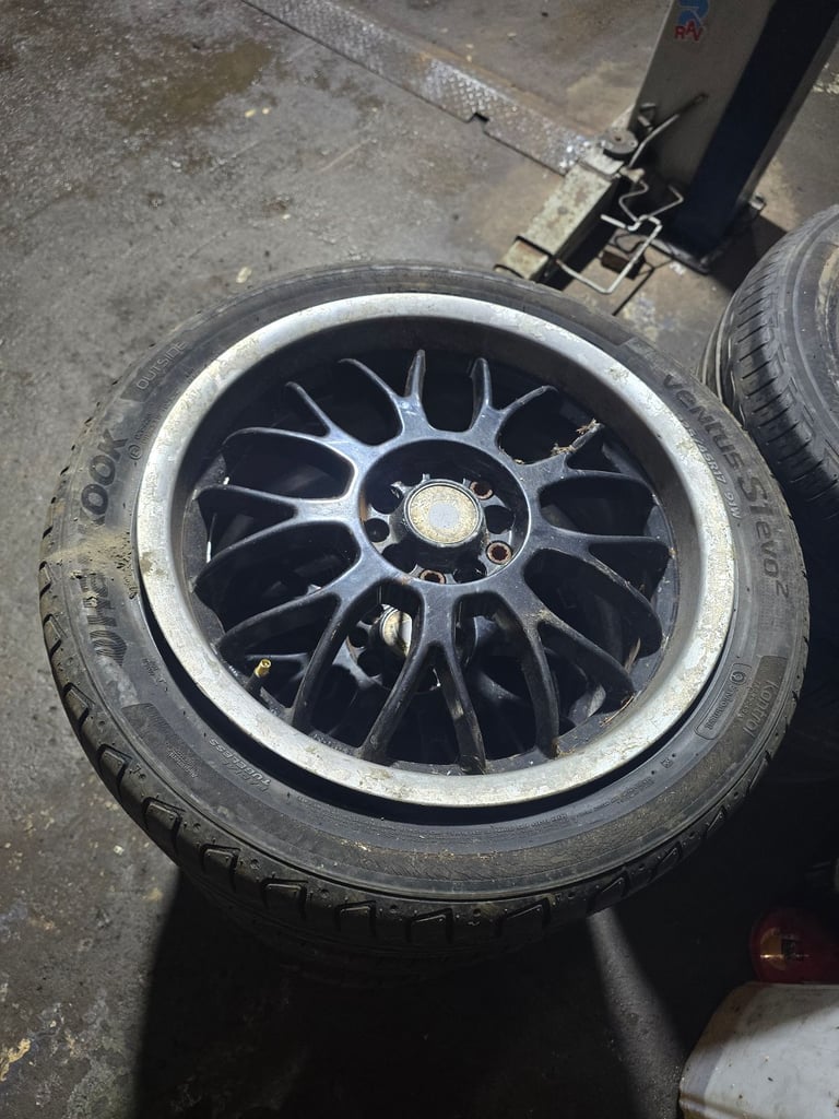 image for 17" calibre alloys 