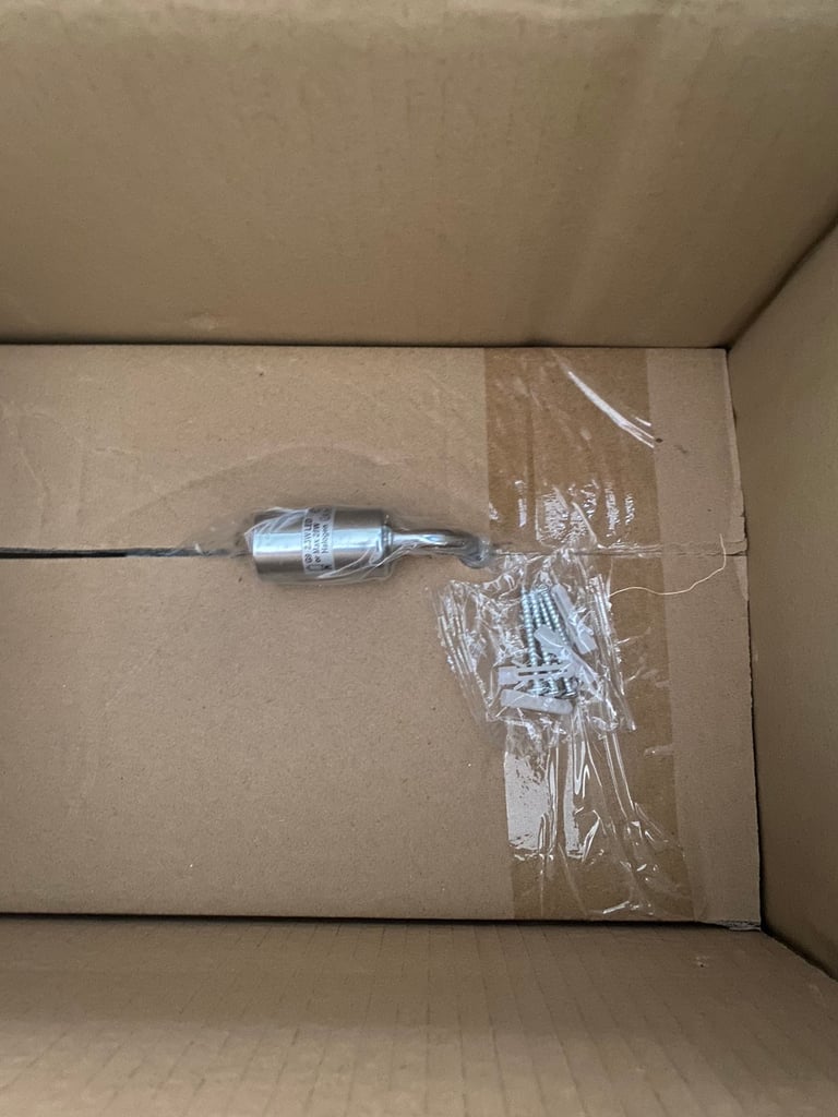 Brand new wall light