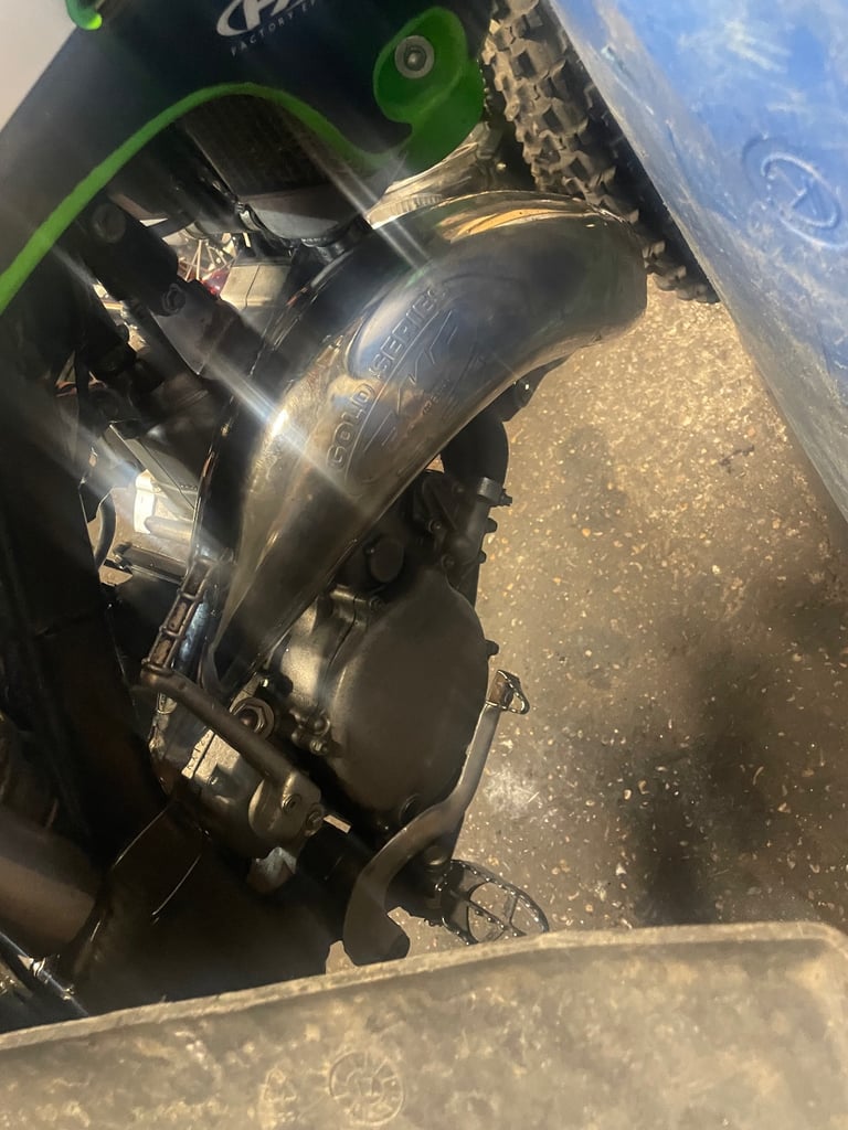 Kawasaki, 2003, 124 (cc)