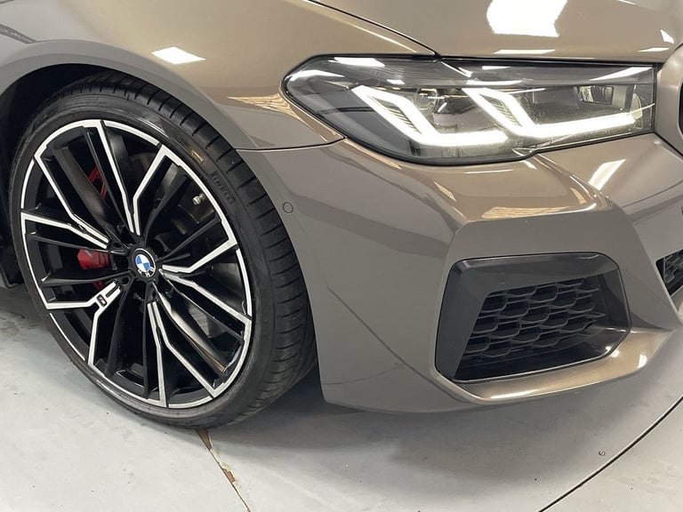 2020 BMW 5 Series 4.4 M550i V8 Saloon 4dr Petrol Steptronic xDrive Euro 6 (s/s) (530 ps) - AA Sal...