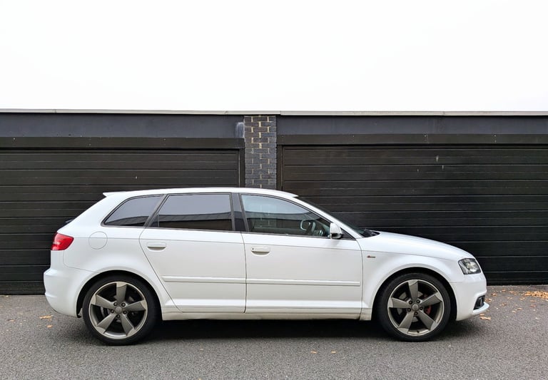 Audi, A3, Hatchback, 2012, Manual, 1968 (cc), 5 doors