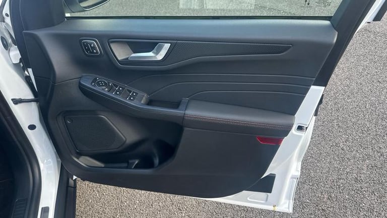 2025 Ford Kuga 2.5h Duratec ST-Line CVT Euro 6 (s/s) 5dr Automatic SUV Hybrid Automatic
