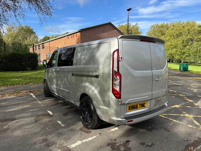 Ford, TRANSIT CUSTOM, 2.0 290 Limited LWB 6Seater Crew Van