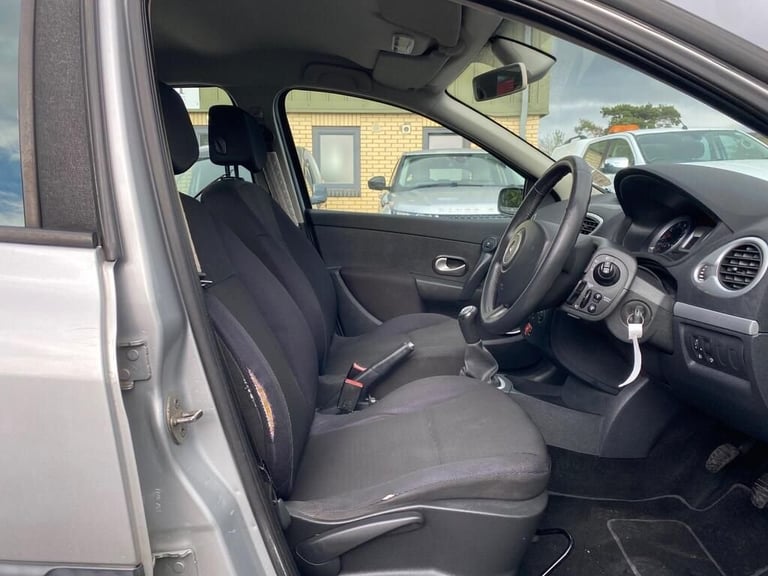 2008 Renault Clio 1.2 TCe 16v Dynamique Hatchback 5dr Petrol Manual (139 g/km, 100 bhp) Hatchback...