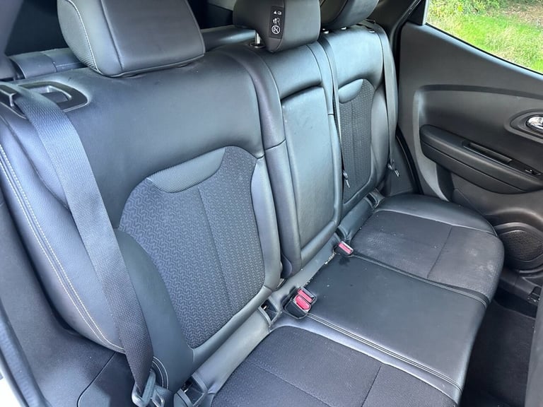 2018 Renault Kadjar 1.3 TCe Dynamique S Nav SUV 5dr Petrol Manual Euro 6 (s/s) (140 ps) HATCHBACK...
