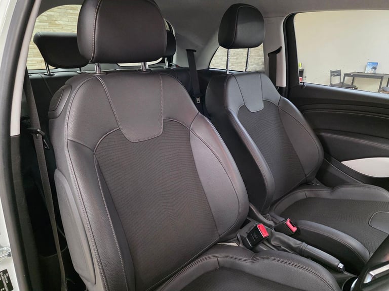 VAUXHALL ADAM 1.2 i ecoFLEX ENERGISED White Manual Petrol WARRANTY 12 MONTHS MOT