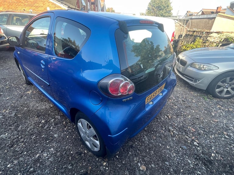 2009 Toyota AYGO 1.0 VVT-i Blue 3dr HATCHBACK PETROL Manual