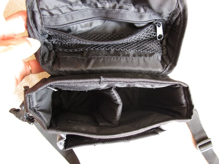 Small Camera Bag - ideal for compact or small bridge-type camera - very good condition