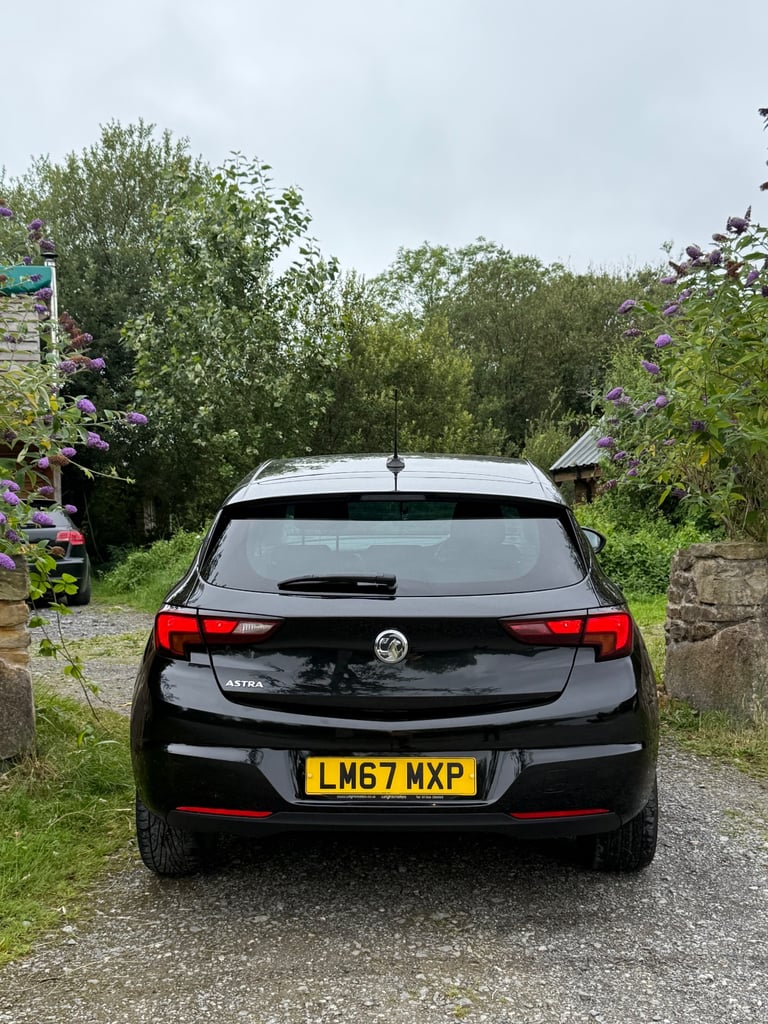 Vauxhall, ASTRA, Hatchback, 2017, Manual, 1399 (cc), 5 doors