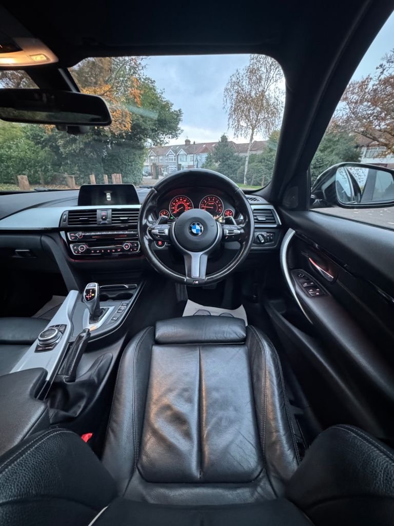 2018 BMW 3 Series 320i xDrive M Sport Shadow Edition 4dr Step Auto SALOON PETROL Automatic