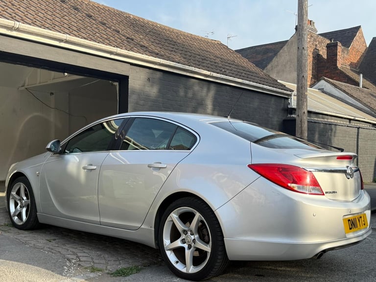 2011 Vauxhall Insignia 1.8i 16V SRi Vx-line 5dr HATCHBACK Petrol Manual