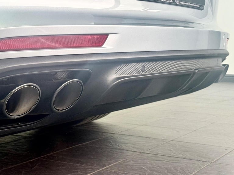 PORSCHE PANAMERA 2.9 V6 E-Hybrid 17.9kWh 4 Saloon PDK 4WD Euro 6 (s/s) 5dr (3.6