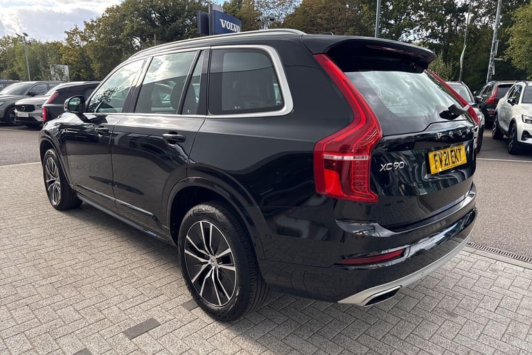2021 Volvo XC90 2.0 B5 MHEV Momentum SUV 5dr Diesel Hybrid Auto 4WD Euro 6 (s/s) (235 ps) ESTATE ...