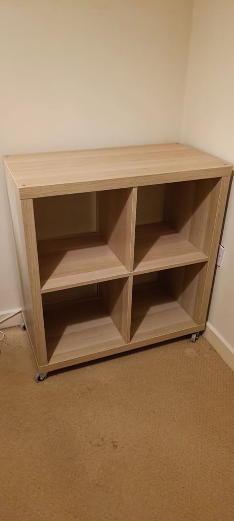 Kallax Ikea shelv storage unit