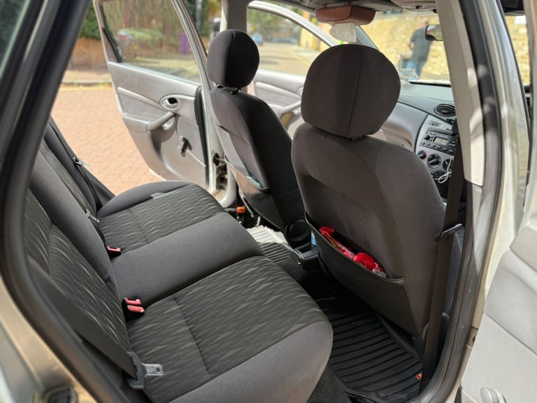 ULEZ FREE, Ford, FOCUS, Hatchback, 2002, Automatic, 1596 (cc), 5 doors