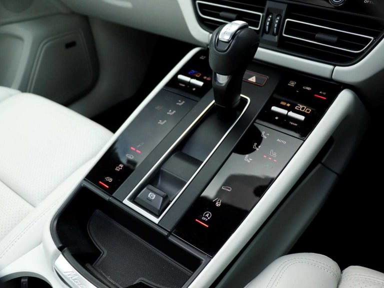 2022 Porsche Macan GTS 5dr PDK ESTATE PETROL Automatic