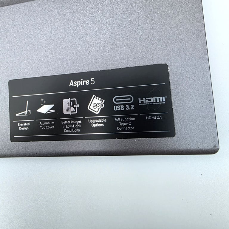 Acer Aspire 5 Ryzen 7 5825U 16GB RAM 750GB SSD Radeon GPU Laptop Gaming