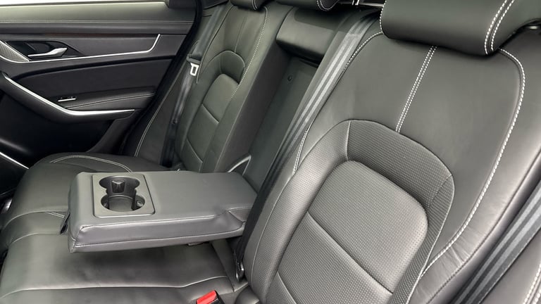 2021 Jaguar F-Pace 2.0 D200 MHEV R-Dynamic HSE SUV 5dr Diesel Auto AWD Euro 6 (s/s) (204 ps) SUV ...