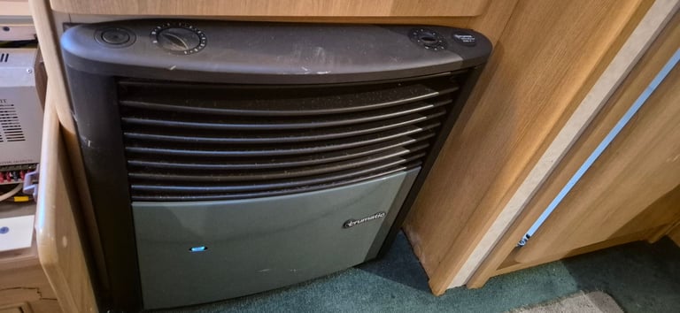 TRUMA TRUMATIC S3002P ULTRAHEAT gas and electric space heater for camper caravan motorhome.