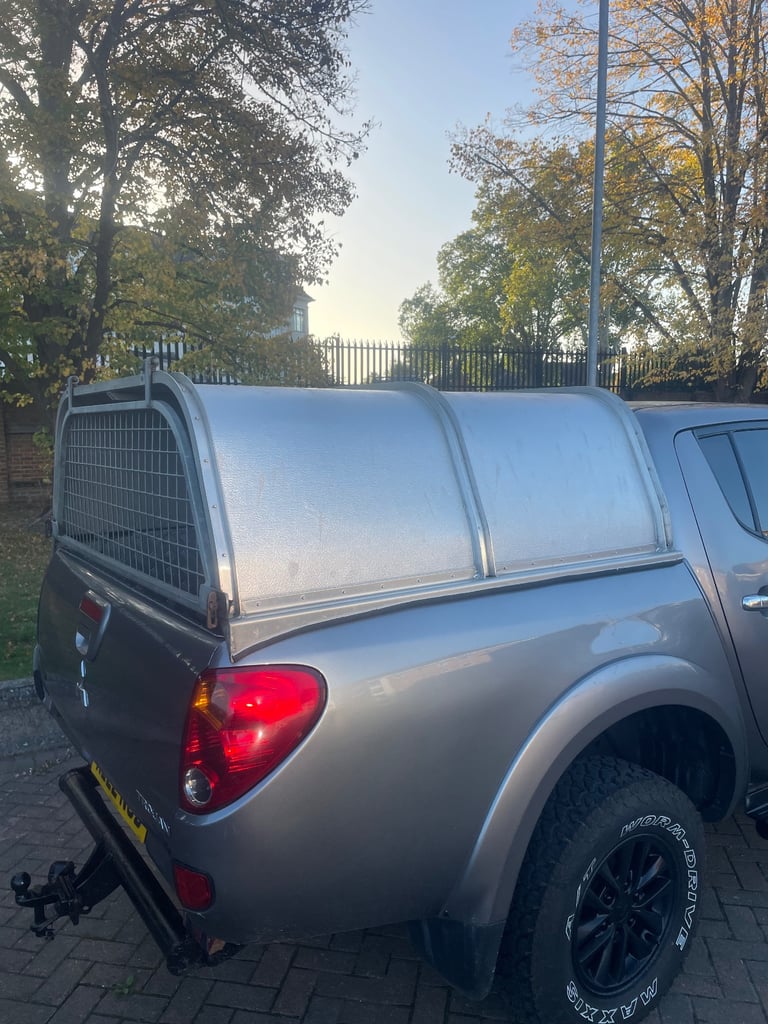 L200 Canopy (short-bed)