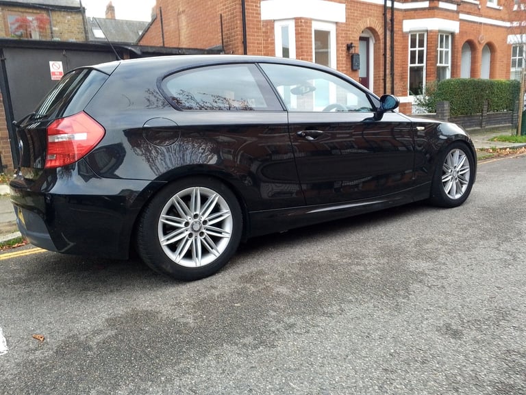 BMW, 1 SERIES, Hatchback, 2009, Manual, 1995 (cc), 3 doors