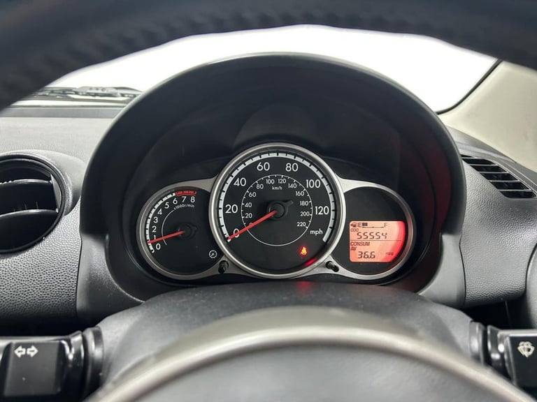 2013 Mazda Mazda2 1.3 Tamura Hatchback 5dr Petrol Manual Euro 5 (84 ps) Hatchback Petrol Manual