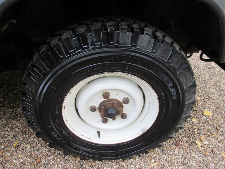 2006 Land Rover Defender TD5 110 2.5 COUNTY HARD TOP UTILITY VEHICLE 120PS-2006-ONLY 36,000 MILES...