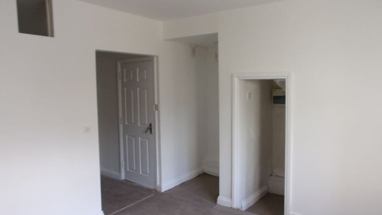 1 BED GROUND FLOOR FLAT- TUDOR ROAD- NO DEPOSIT