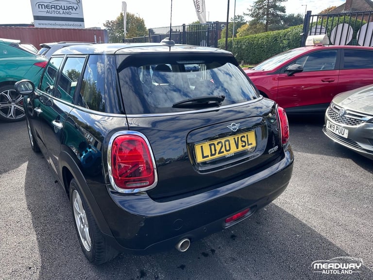 2020 MINI Hatch 1.5 Cooper Classic Euro 6 (s/s) 5dr HATCHBACK Petrol Manual