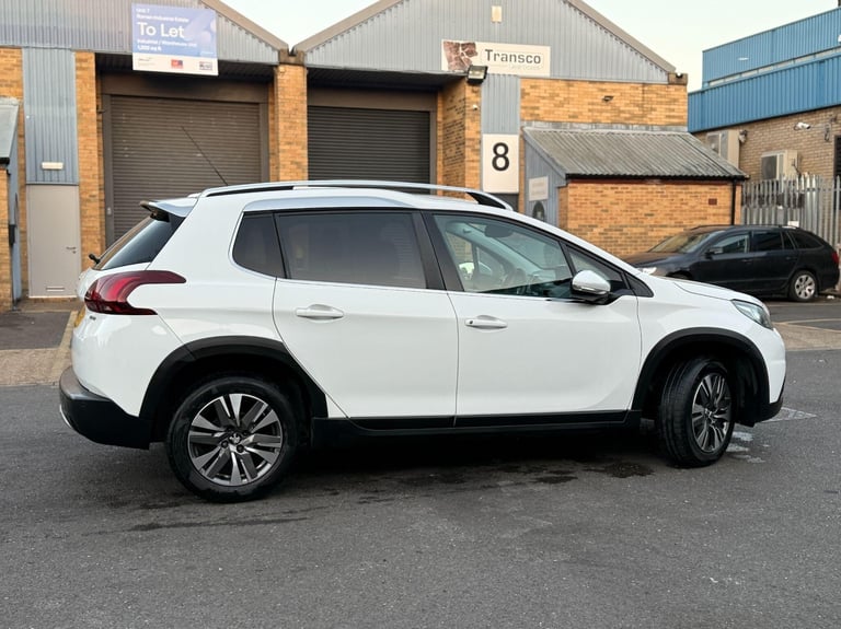 2017 Peugeot 2008 1.2 PureTech Allure Euro 6 5dr HATCHBACK Petrol Manual