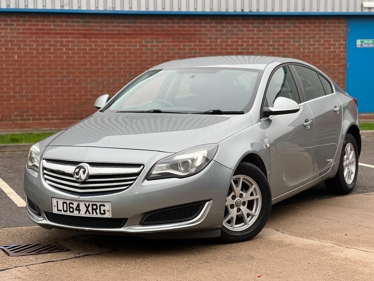 2015 Vauxhall Insignia 2.0 CDTi ecoFLEX Design Nav 5dr [Start Stop] HATCHBACK DIESEL Manual