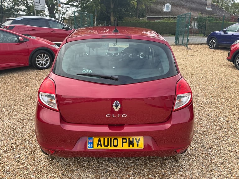 2010 Renault Clio 1.5 dCi 86 Dynamique TomTom 5dr HATCHBACK Diesel Manual