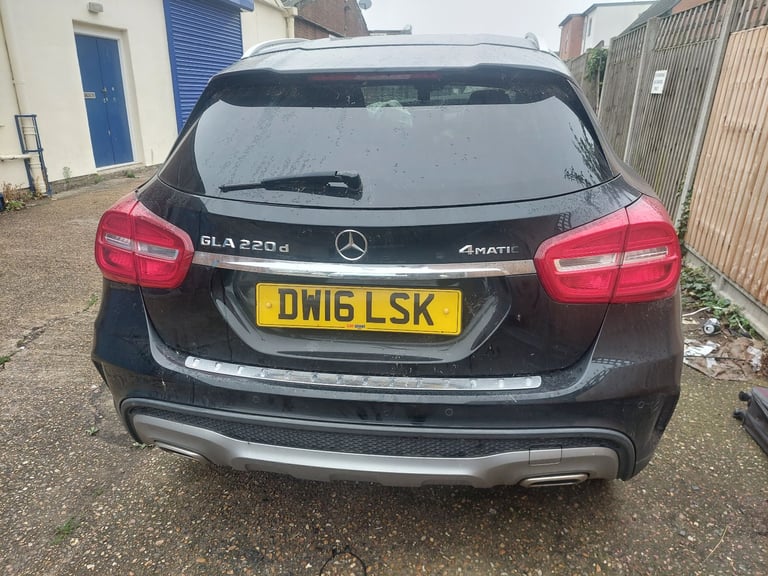 image for MERCEDES BENZ GLA CLASS 2.1 DIESEL 2016 BREAKING FOR PARTS ALL PARTS AVAILABLE 