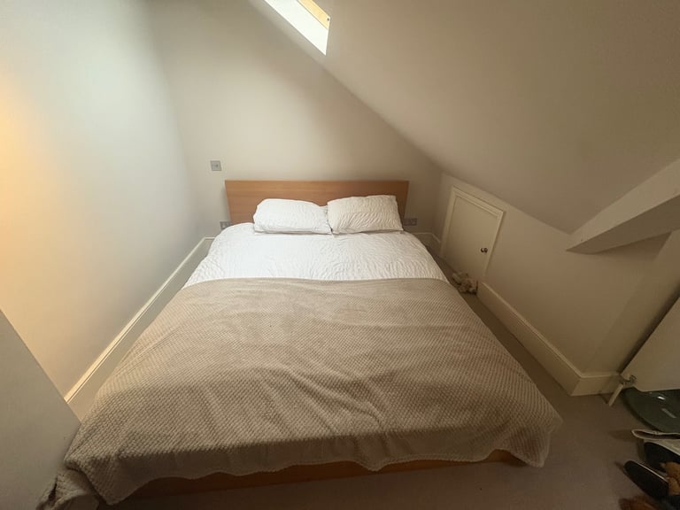 Double bed & mattress for sale - great condition! 