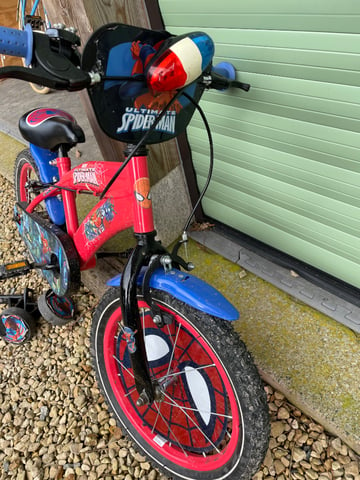 Smyths discount spiderman bike