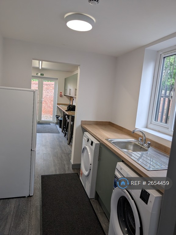1 bedroom in Monkton Road, York, YO31 (#2654459)